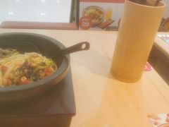 -阿香米线(凯德广场.1818店)