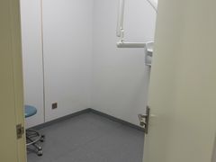 -上海仁爱医院口腔科 · 种植
