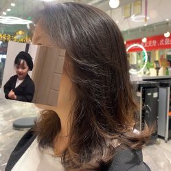 点击看大图 -容萨美业·美容美发