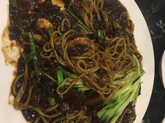 炸酱面-桃园中华料理炸酱面(燕儿岛路店)