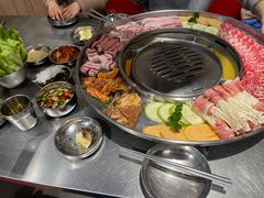 -哈哈碳都·牛肋条无限自助烤肉(台江万达店)
