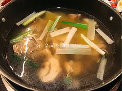 整鸡火锅-新村一只鸡(新村本店)