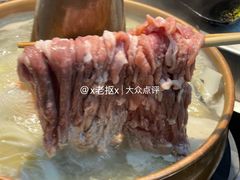 -洞庭洲·防空洞火锅·铜锅涮肉·烧烤(新百广场店)