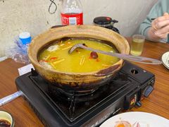 滋补花雕鸡锅-谢记上海大排档(长寿路店)