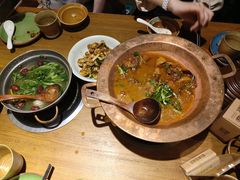 -吃饭皇帝大土家民族菜(正大广场店)