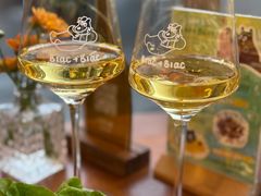 自由之花半甜白葡萄酒-Blac+Blac(中海环宇荟店)