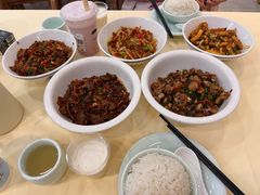 -笨罗卜浏阳菜馆(龙华鹏润达店)