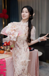 -莫小姐婚纱