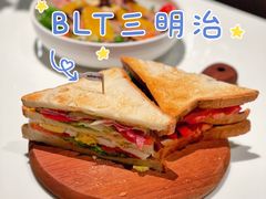 -wineapp葡萄酒餐吧(外滩金融中心店)