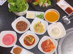 -木槿花韩式炭烤·熟成肉工坊(孙文东路店)