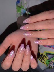 -花岐款式专研健康美甲沙龙