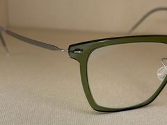 -YI OPTICAL 奕镜·蔡司战略合作店(长宁来福士店)