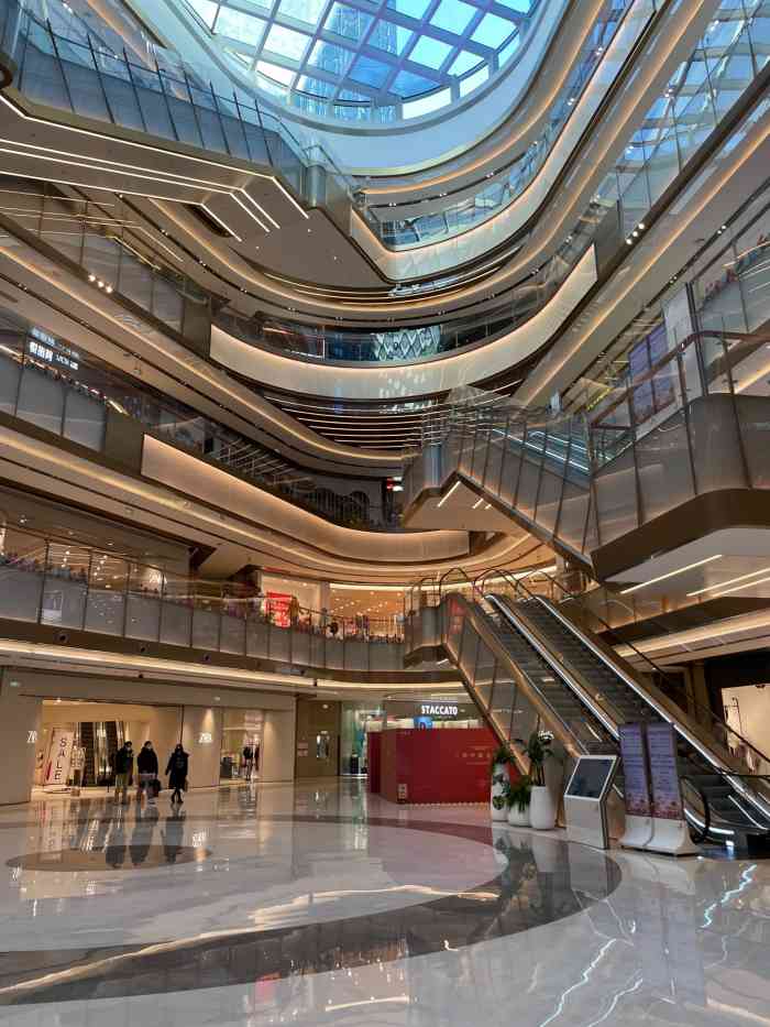 北京丽泽天街-"新开不久的丽泽天街吸引了不少人来打卡,离.