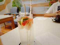 白富美荔枝气泡果饮-伊斯坦布尔土耳其清真咖啡餐厅