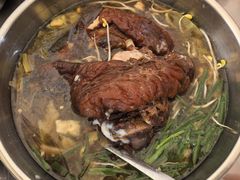 酸菜蹄膀火锅-扎佐老牌蹄膀·猪脚