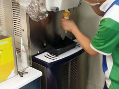 -全家便利店(上海南站站店)