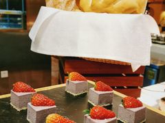 蓝莓慕斯蛋糕-望江宾馆-普吉岛餐厅