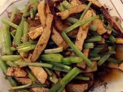 -钟掌勺忘不了地道湘菜(新天地假日广场店)