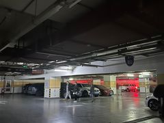 -上海世茂广场-停车场