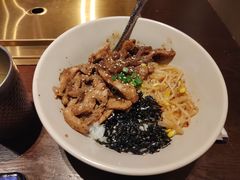 黑椒鸡腿拌饭-新石器烤肉(之心城店)