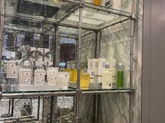 -Bath & Bloom Flagship Store at Central World