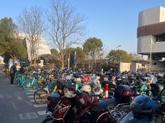 -康新公路(地铁站)