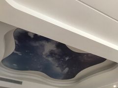 -皇马海口湾海景酒店(万绿园秀英港店)