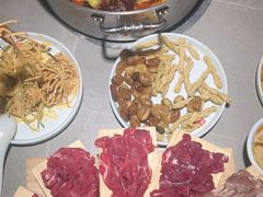 -宴全牛粤来越牛潮汕鲜牛肉火锅(海州万达广场店)