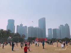 -万绿园