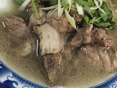 -穆豪麦蒸碗羊羔肉