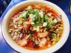 冒鸭血-马路边边 传媒大学店