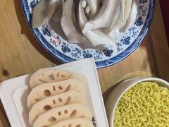 -蛙一刀·麻椒鱼火锅(金仙桥店)