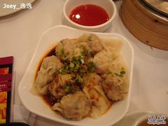 红油抄手..与其说是馄饨不如说是水饺&nbsp;-稻香(新港中心店)