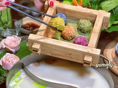 -捞王锅物料理(上海世茂广场店)