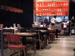 大堂-必胜客(新中纬店)