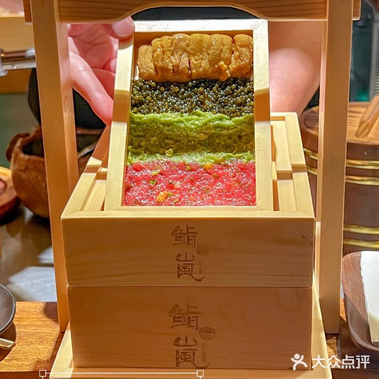 《关于在深圳吃到堆成小山的海胆塔塔🤤》