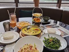小吃拼盘-金厨泰国餐厅·全泰籍厨师料理(拱北店)