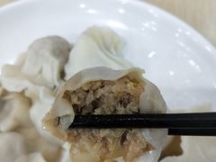 酸菜土猪肉饺子-霍嘟嘟手工水饺(黄山花园店)