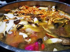 -野菌皇海景野生菌火锅(滨海大道店)