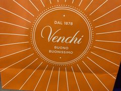 -VENCHI 闻绮(上海佛罗伦萨小镇店)