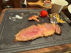 -恰餐厅及酒吧 CHAR Bar & Grill (北京丽都皇冠假日店)
