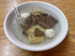 -松树干拌面店