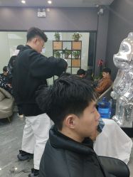 -藤野造型烫染·漂发