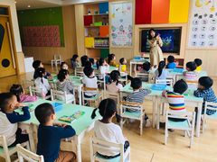 -上海青草地幼儿园