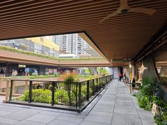 -瑞虹新天地月亮湾