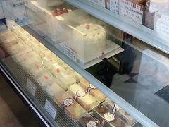 -红宝石·鲜奶小方·海派西点房(南丹店)