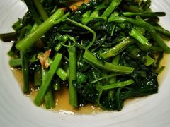 -山楂树融合菜餐厅