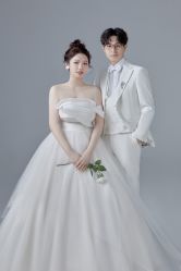 点击看大图 -至臻微拉婚纱摄影