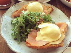 -ROAST coffee & eatery