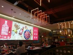 -肥肥虾庄·金牌油焖大虾(汉口城市广场店)